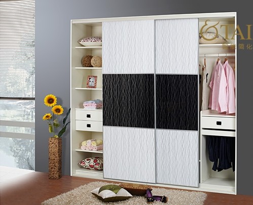 现代休闲卧室衣柜装修效果图 嵌入式衣柜设计图