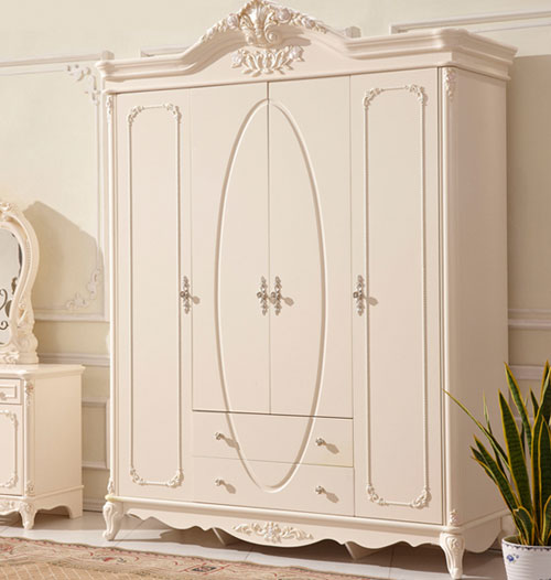 法式田园四门衣柜效果图 奢华卧室衣柜装修效果图