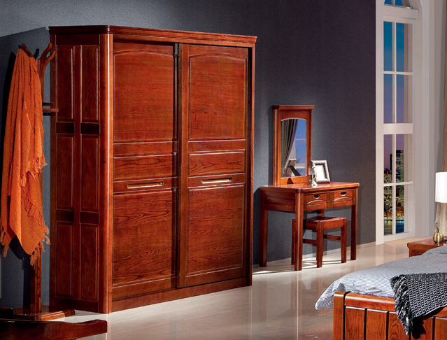 中式水曲柳全实木趟门衣柜  70后卧室衣柜效果图