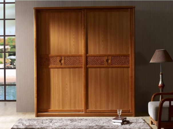 现代实木衣柜效果图 古老而圆润