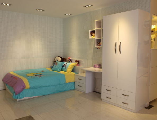 现代儿童衣柜设计图 时尚烤漆衣柜效果图