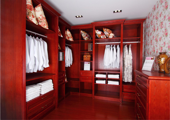 最新卧室衣柜装修效果图 全实木欧式衣柜图片