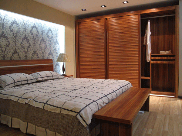 现代原木衣柜设计图 卧室衣柜装修效果图