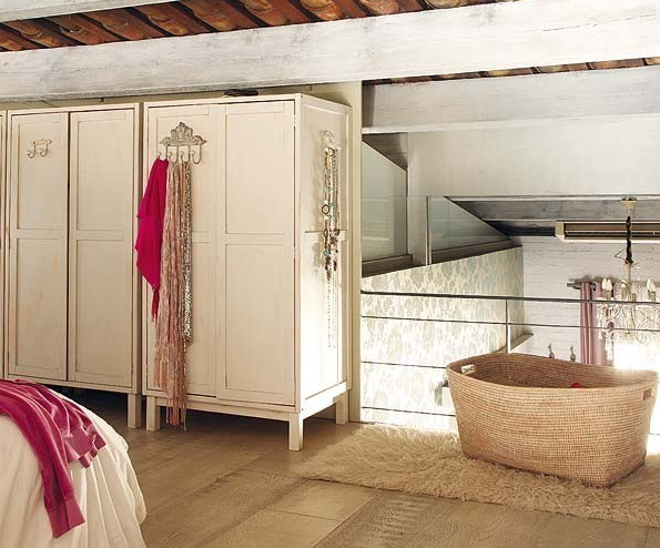 阁楼衣柜效果图 装修达人的卧室设计