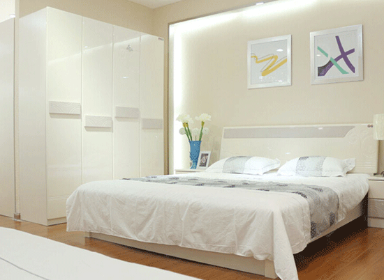 简单无忧的舒压空间 钢琴烤漆衣柜效果图