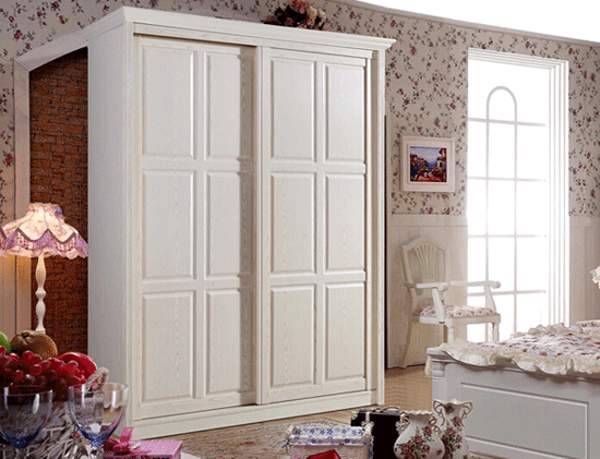 白色+自然光 120㎡公寓衣柜效果图