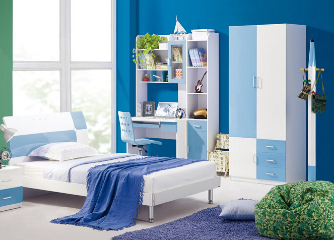 蓝色儿童衣柜效果图 小空间得当布置