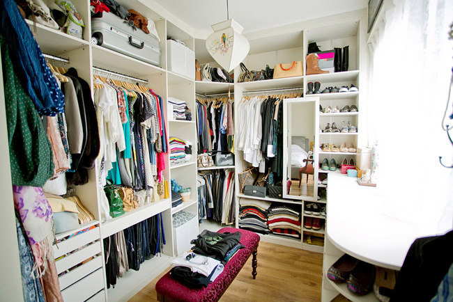 收纳巧隐藏 零碎空间衣柜效果图