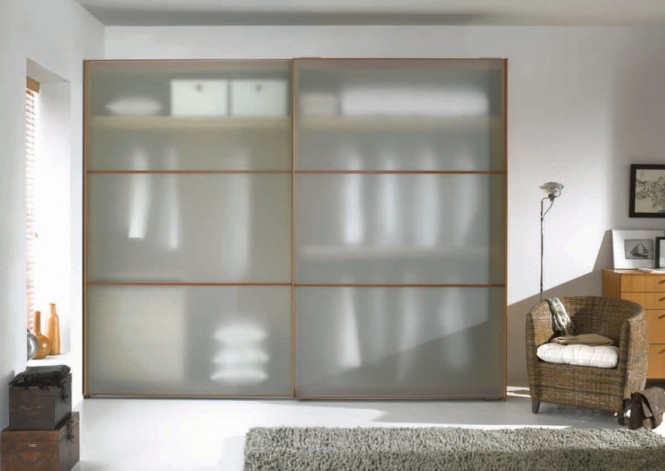 现代嵌入式衣柜设计图 打造完美卧室一角