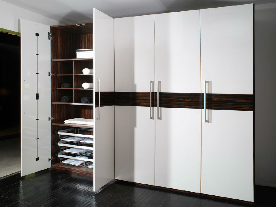 现代板式衣柜设计图 浪漫素雅空间