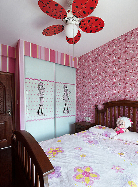 粉色儿童衣柜设计图 小女生爱不释手