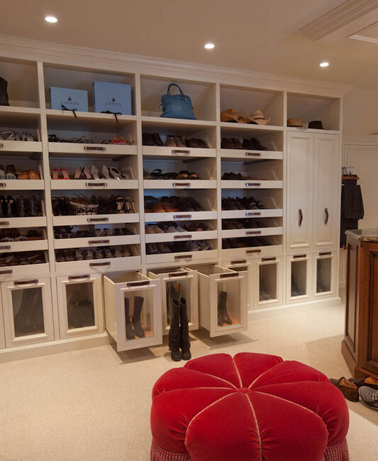 时尚搭配优雅呈现 大户型衣柜设计图