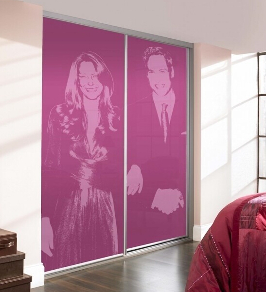 小户型婚房衣柜效果图 温馨粉色衣柜设计图