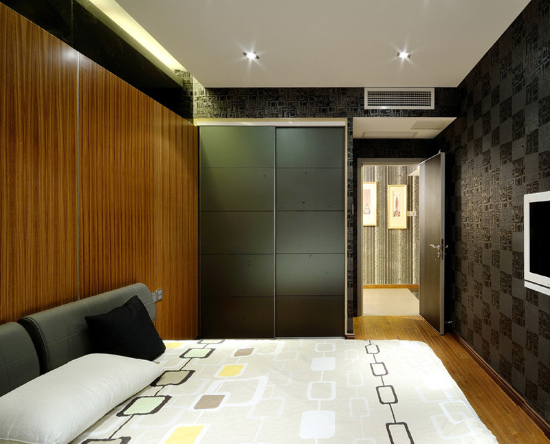 现代移门衣柜设计图 打造成功人士两居室