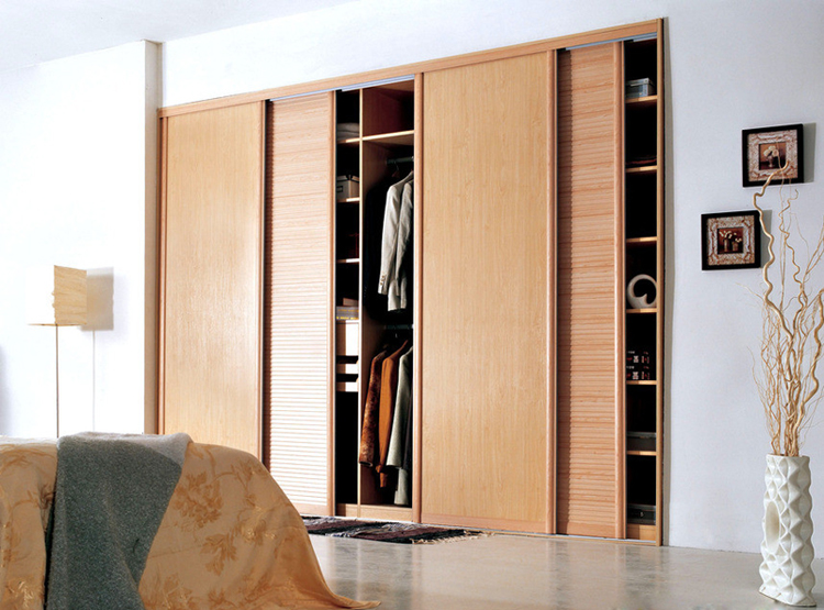 中式风格卧室衣柜装修图 檀木衣柜图片