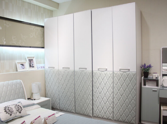 优美家五门衣柜效果图 现代风格衣柜设计图