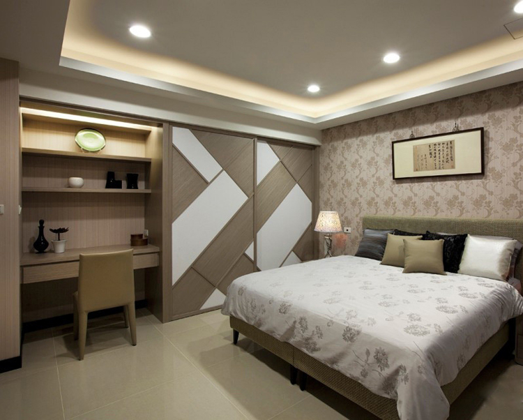 120㎡三居室简约风格卧室 现代移门衣柜设计图