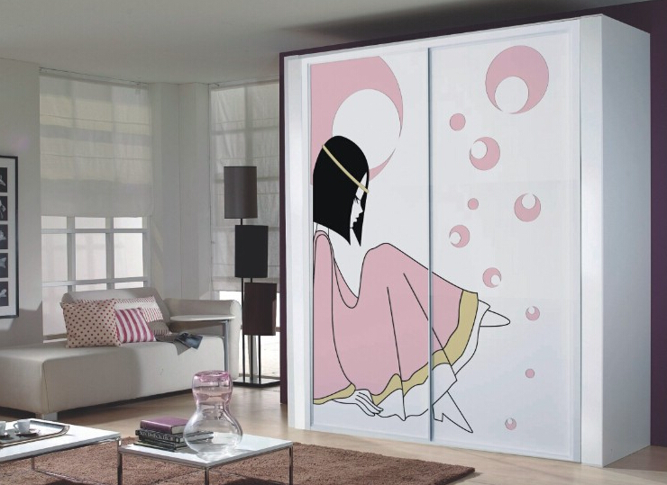 温馨三口之家 白色整体衣柜图片