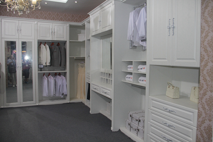 要个性也要舒适 简欧风格整体衣柜图片