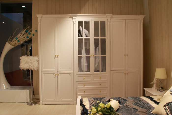 欧式风格家装 时尚优雅衣柜效果图