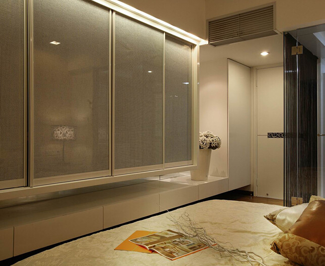 16万打造简单实用美居 个性卧室衣柜效果图