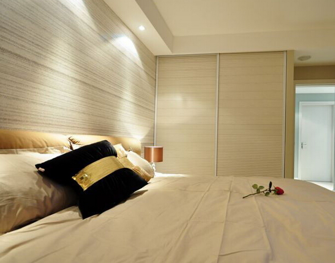 简洁舒适色调淡雅 现代整体衣柜效果图