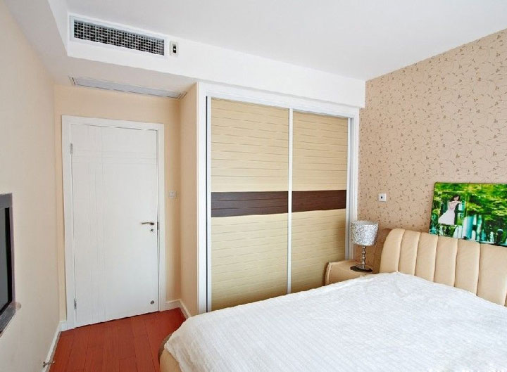 新娘子晒二居室婚房装修 简约实用衣柜效果图 