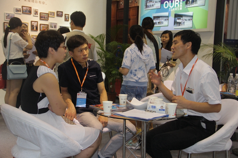 第十六届广州建筑装饰博览会——邦元名匠衣柜