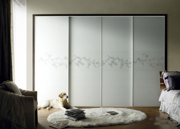 简约风格卧室移门衣柜图片 尽显小空间魅力