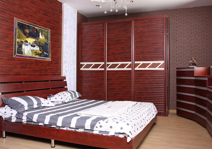 原木风“森”呼吸 现代整体衣柜效果图