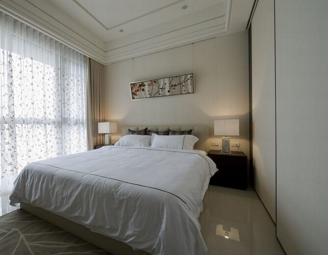 宽适雅致的165平家 现代风格衣柜设计图