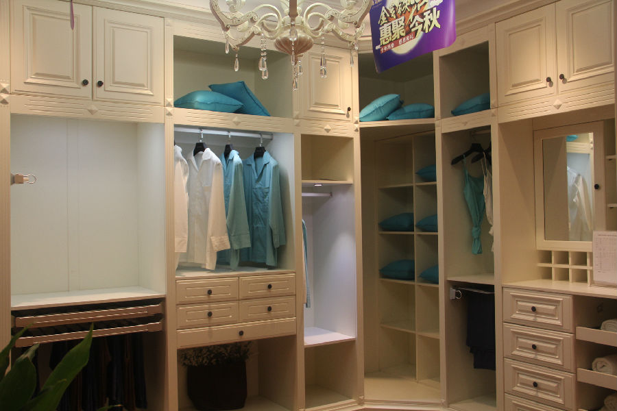 打造纯正欧式风 高端大气衣柜设计图