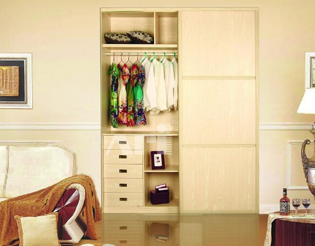 欣爱莱依韶华岁月衣柜图片 营造70后温馨家装