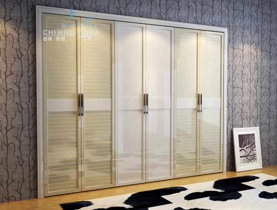 现代uv掩门衣柜设计图 炎热里送清凉