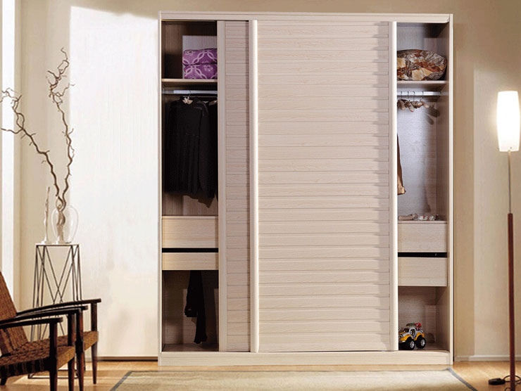 枫木色灵动百叶衣柜图片 儒雅沉稳低调