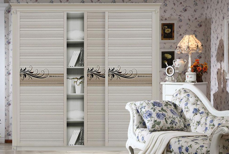 欧式移门衣柜效果图欣赏  时尚功能衣柜之选