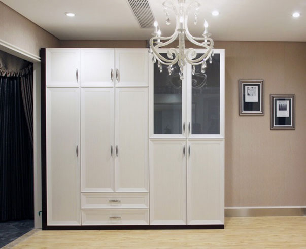简约风尚格调家 简洁时尚欧式风格衣柜效果图