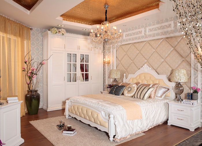 亚丹欧式风格衣柜效果图 呈现不一样的典雅华贵