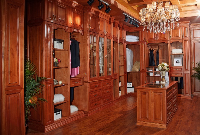 箭牌菲尼斯城堡衣柜图片 欧式大户型装修设计