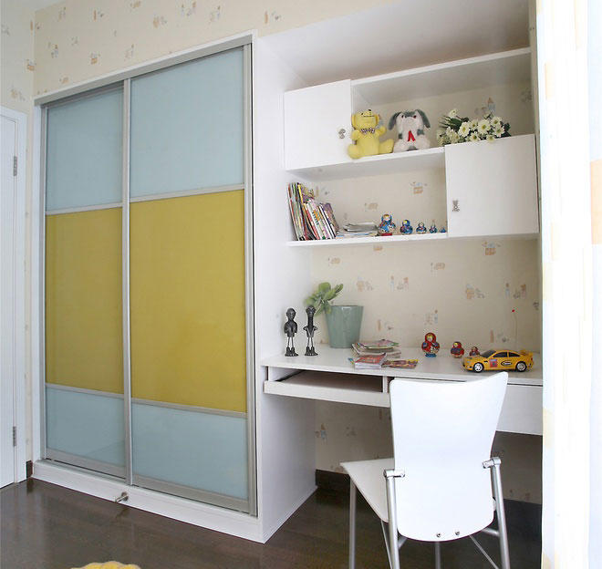 现代推拉门衣柜效果图 提升空间利用率