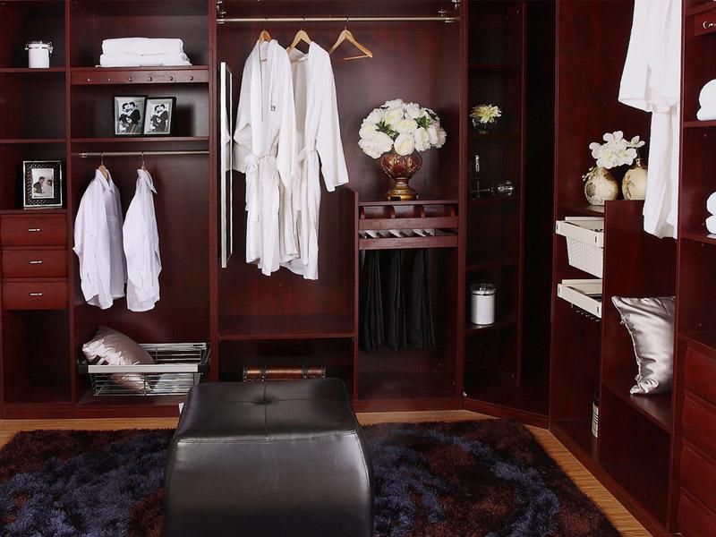 经典奢华开放式衣柜效果图 精致生活不简单