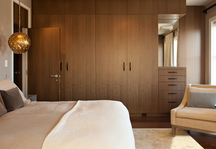 知性美女晒新家 复古色系卧室衣柜效果图