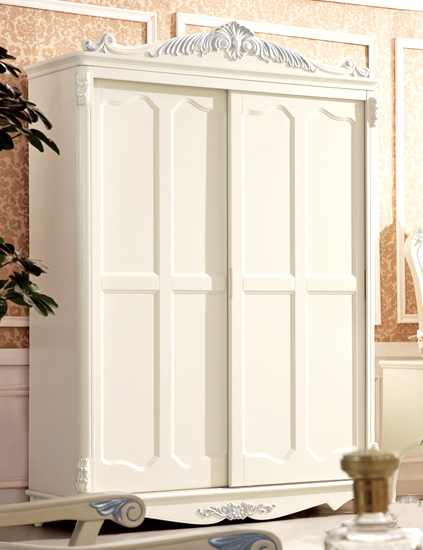 欧式描银雕花衣柜效果图 小空间也敢做欧式风