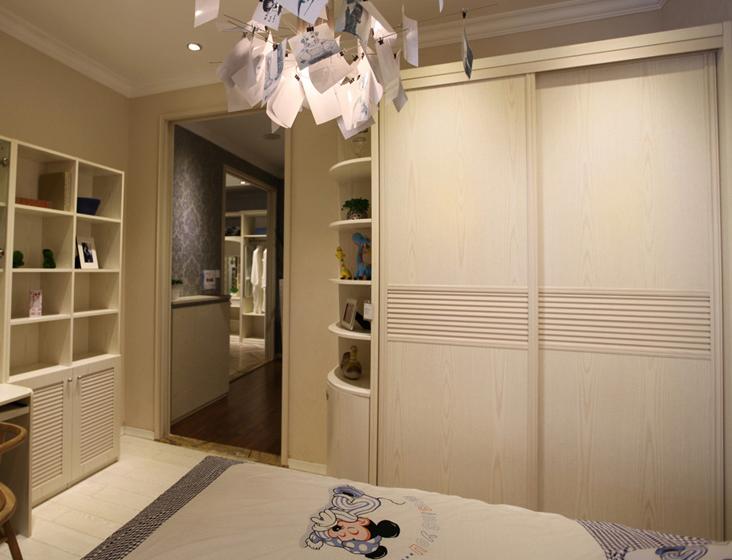 小户型设计精彩案例 青少年卧室衣柜效果图