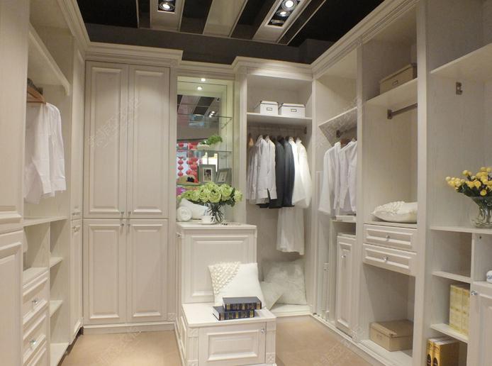 简欧时尚整体卧室衣柜图片 小资女人衣柜设计图
