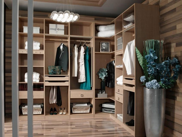 卧室更衣空间巧分离 现代衣帽间效果图
