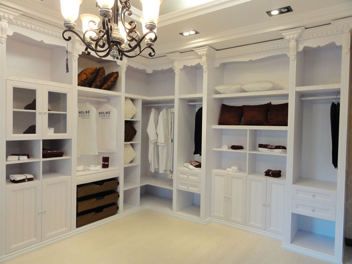 简白欧式步入衣帽间效果图  风格变奏曲