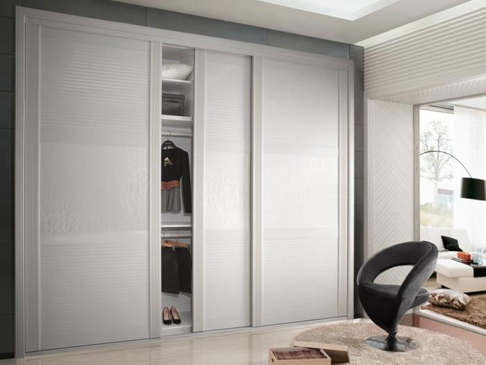 现代简约移门衣柜效果图 拥抱浪漫与时尚
