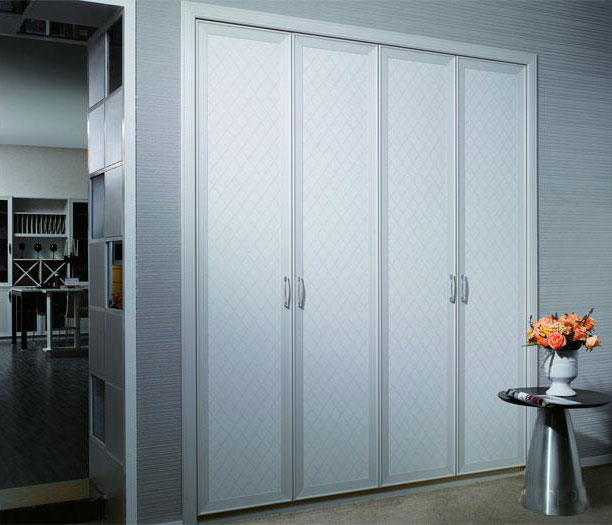 空间创意层出不穷 纯白色平拉门衣柜效果图