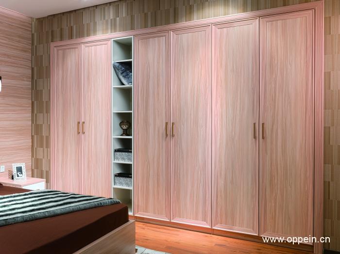 别为小空间烦恼 墙面空间利用衣柜设计图
